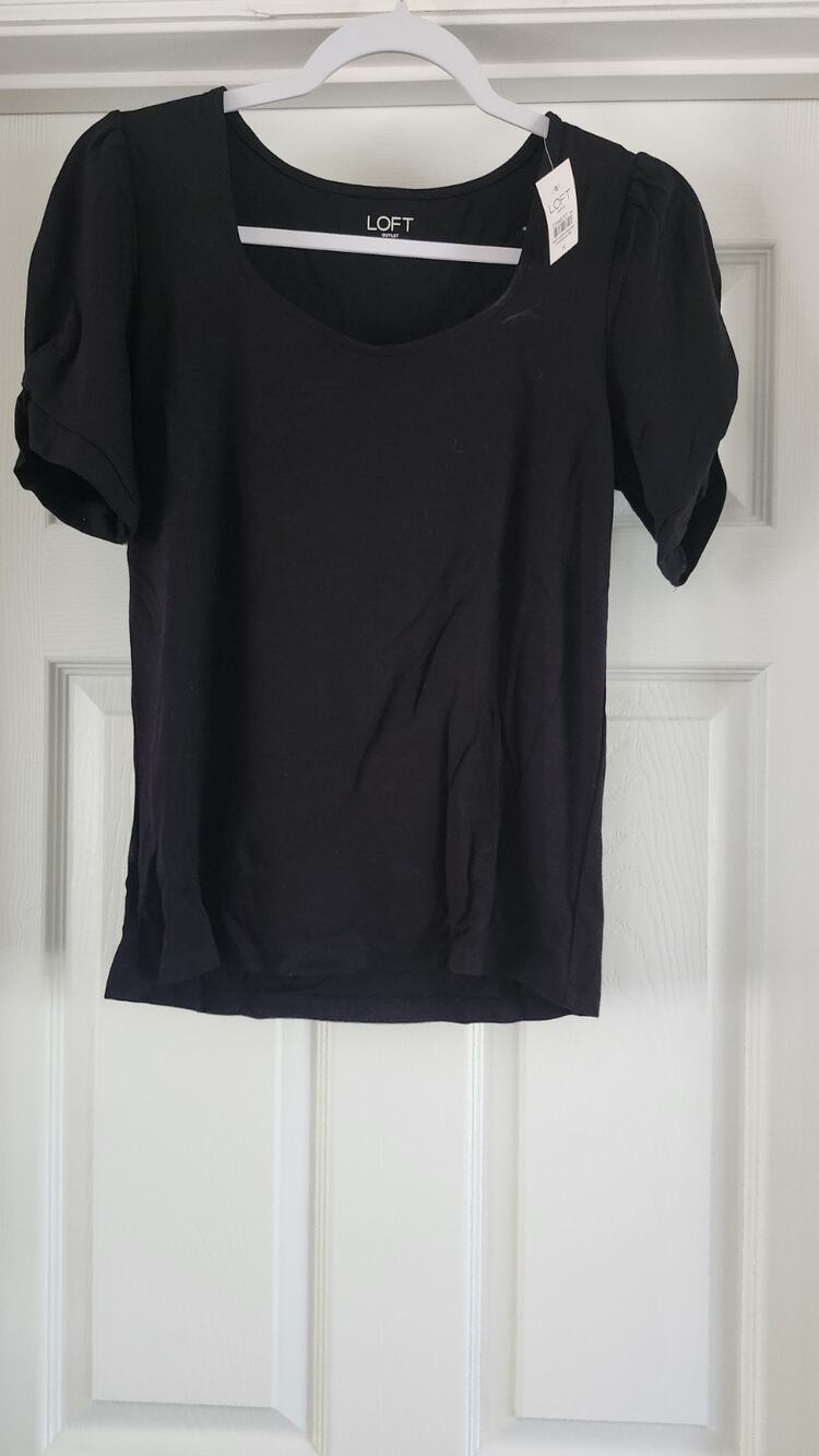 NWT LOFT Outlet Women's Black Scoop Neck Puff Sleeve Top Blouse Size M #338